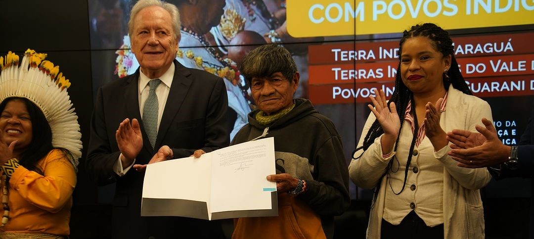 #DemarcaYvyrupa: Povo Guarani celebra declaração de sete Terras Indígenas
